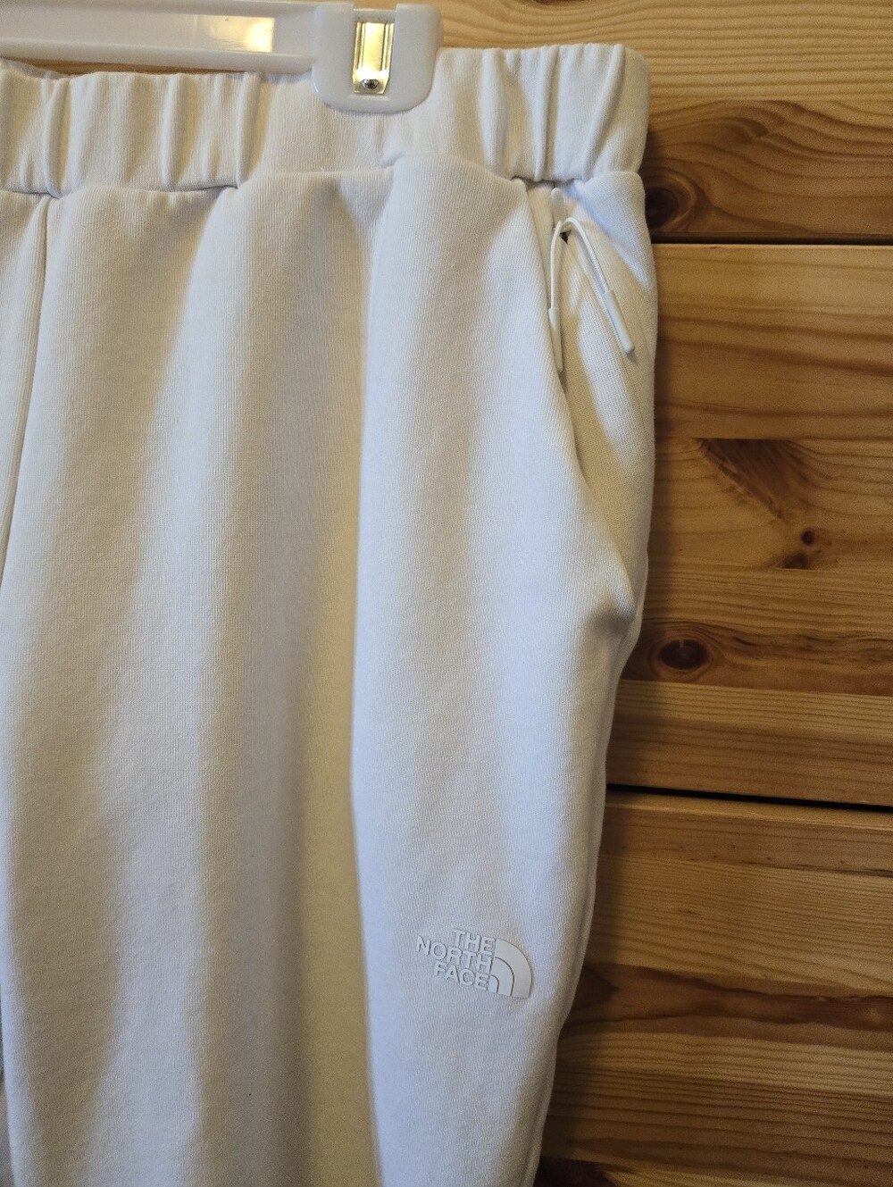 THE NORTH FACE Off-White Straight Leg Athletic Joggers Pants. Size Large. - Picture 2 of 8